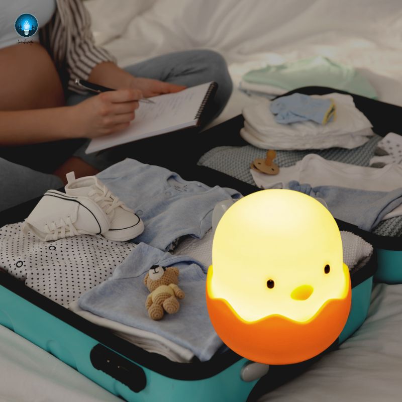 Veilleuse allaitement bébé tactile BambiSafe à mettre dans sa valise de maternité